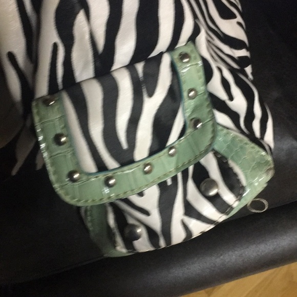 Zebra purse - Picture 4 of 4